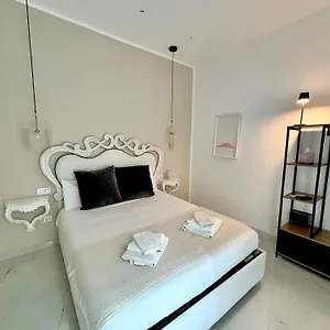 https://p-vic-e-vicariell.hotels-amalfi.com