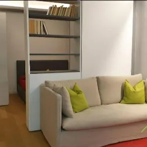 https://allegro-e-colorato-appartamento-metro-a.it-romehotels.com